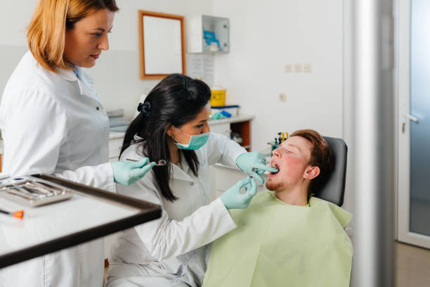 Best Emergency Dental Extractions in Grant City, MO